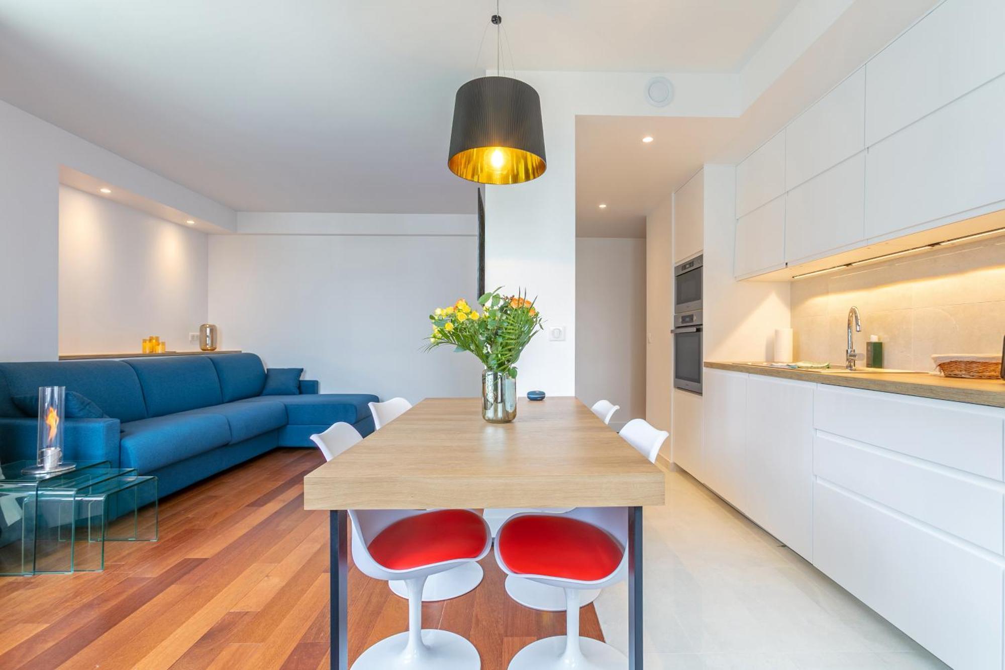 Comfortion Zaira - De Luxe Avec Vue Sur La Defense Homestay