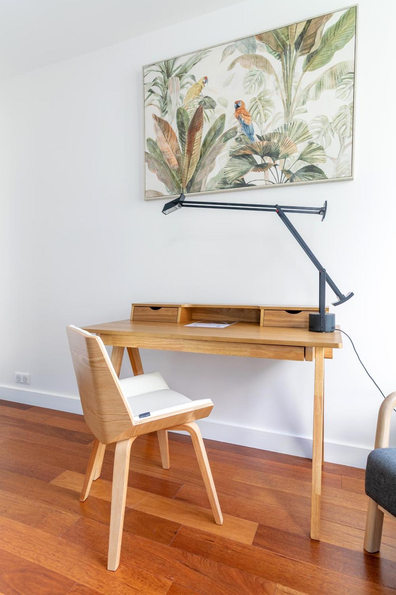 Comfortion Zaira - De Luxe Avec Vue Sur La Defense Homestay *